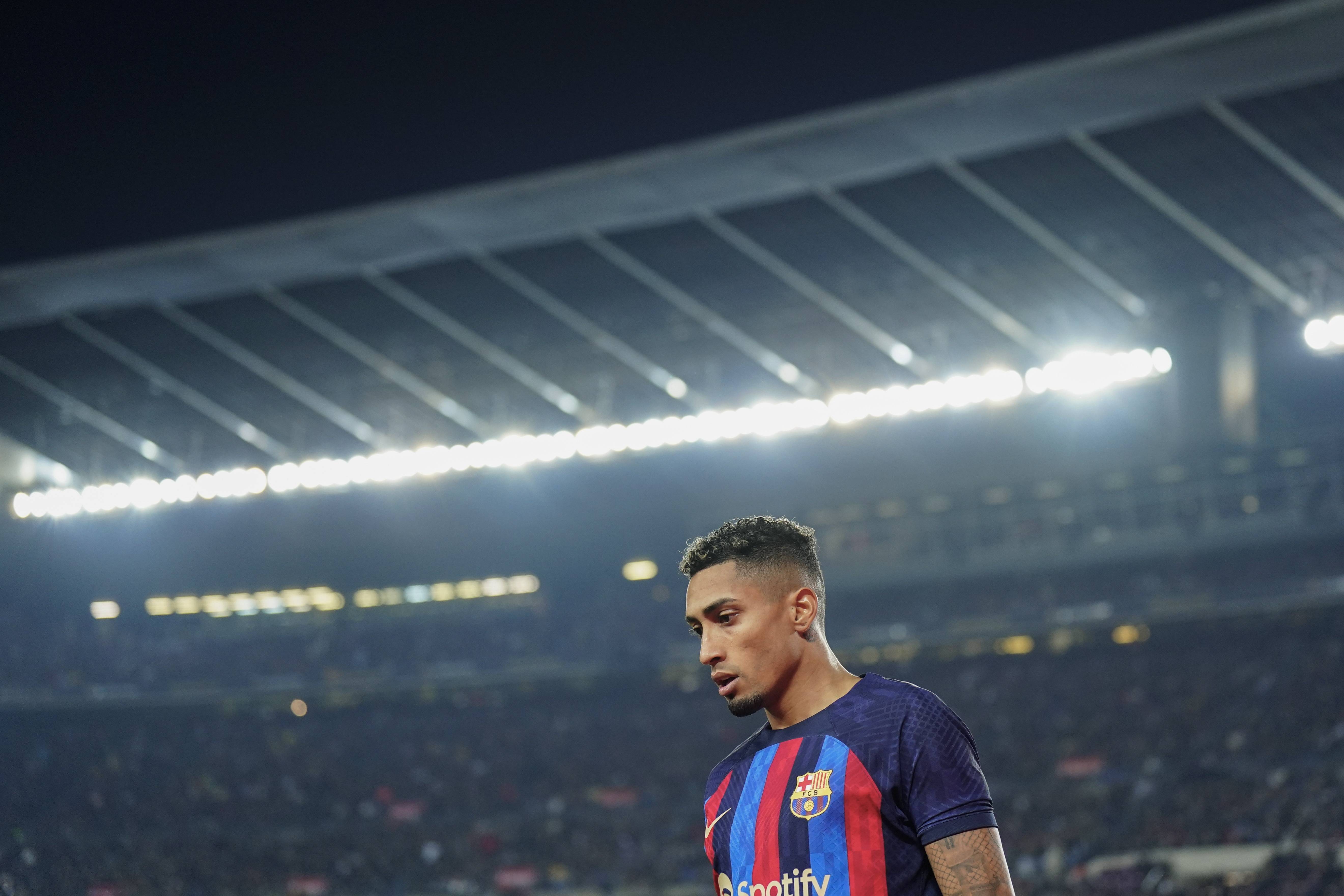 利物浦碾压巴萨，梅西点燃赛场