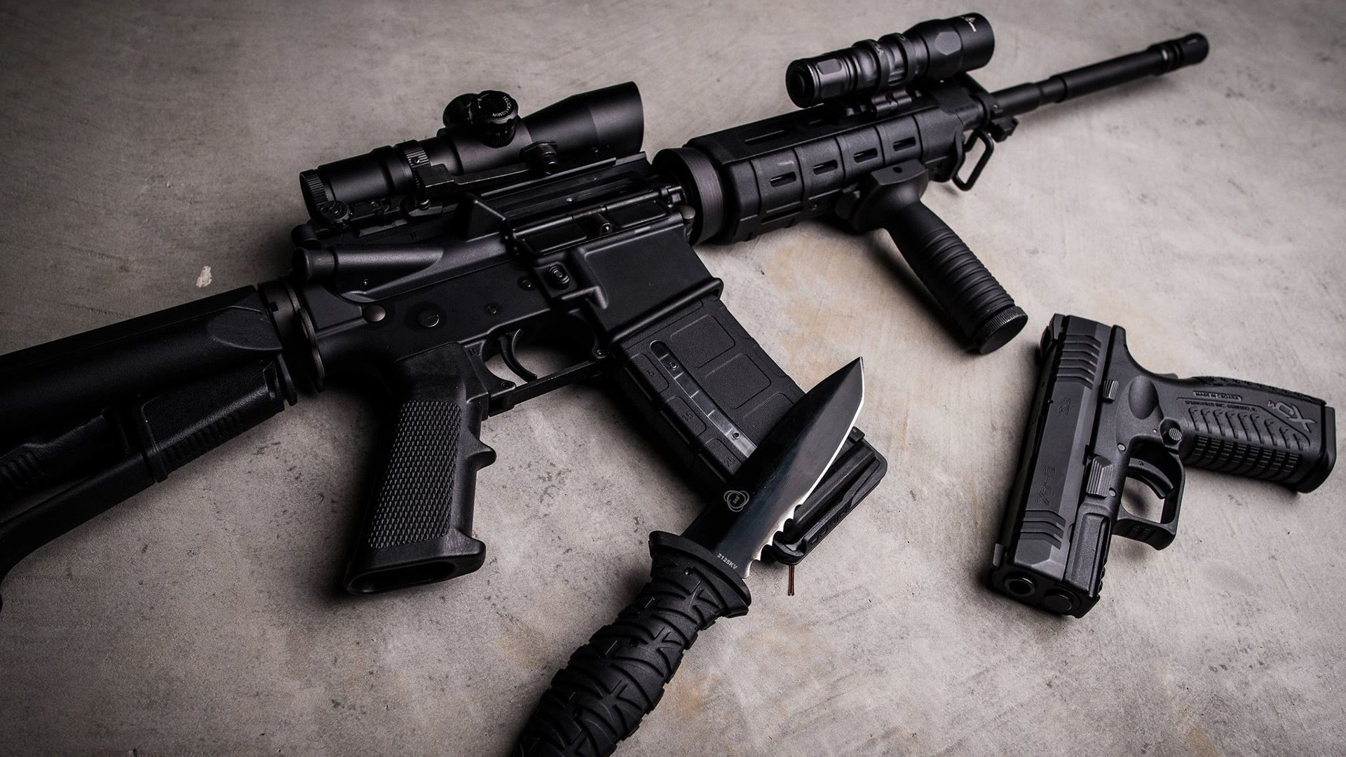 赛道上的革命，当雷诺铁骑无情碾压阿斯顿马丁的华丽梦想