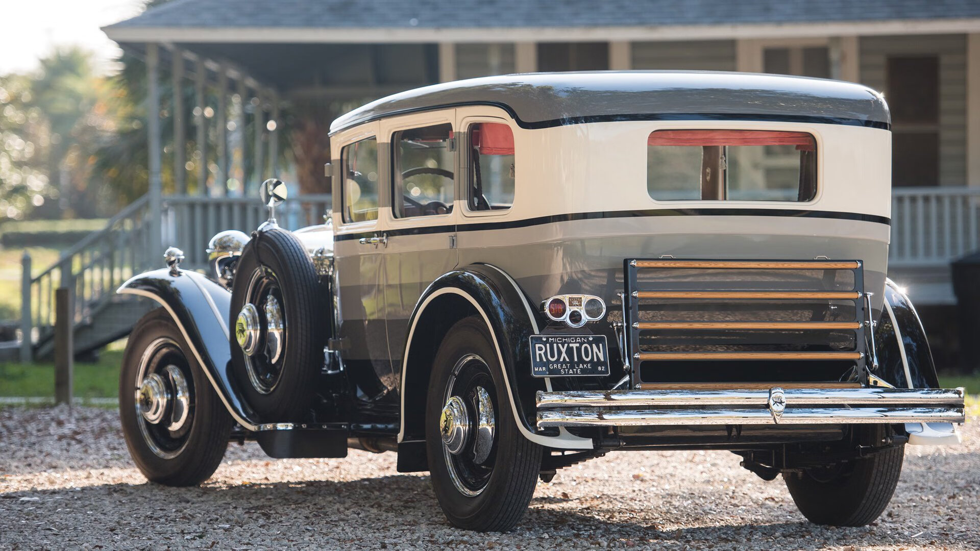 足球的双重震撼,韩国击溃英格兰,阿尔瓦雷斯欧冠决赛称王