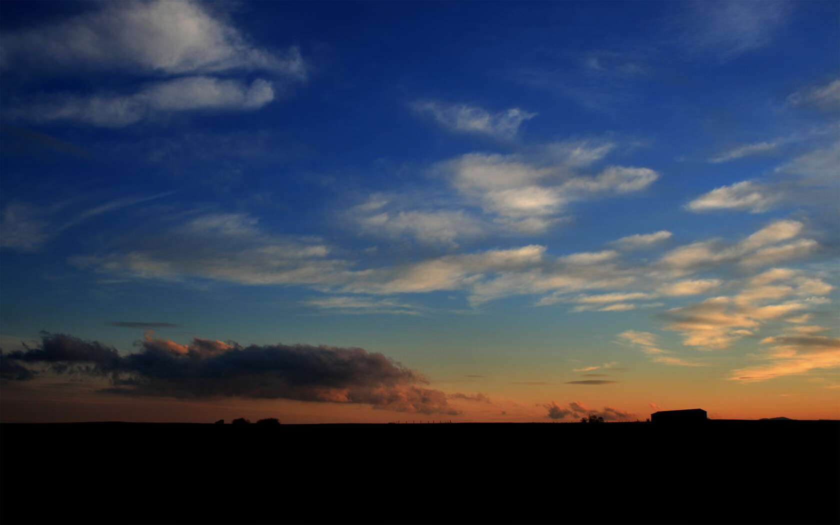 最后一弯改写历史，福登于F1年度争冠之夜的唯一抉择